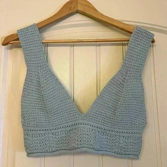 ZARA Bloggers favorite Blue Textured Knit Cropped Bra Bralette Crochet medium - Picture 2 of 6
